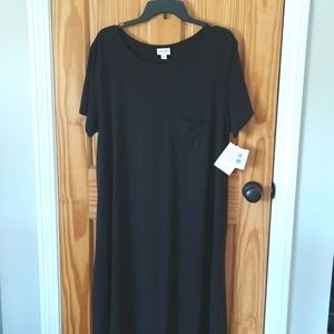 LuLaRoe black Carly Tshirt hi/lo hem dress